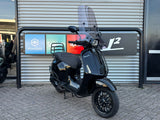 Vespa Sprint Black on Black Brom 2022 2411 km GARANTIE