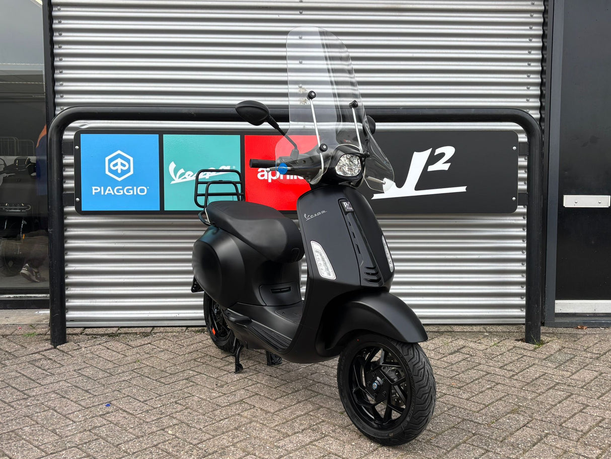 Vespa Elettrica Mat Zwart Brom 2024 422 km GARANTIE