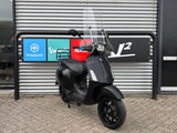 Vespa Elettrica Mat Zwart Brom 2024 422 km GARANTIE