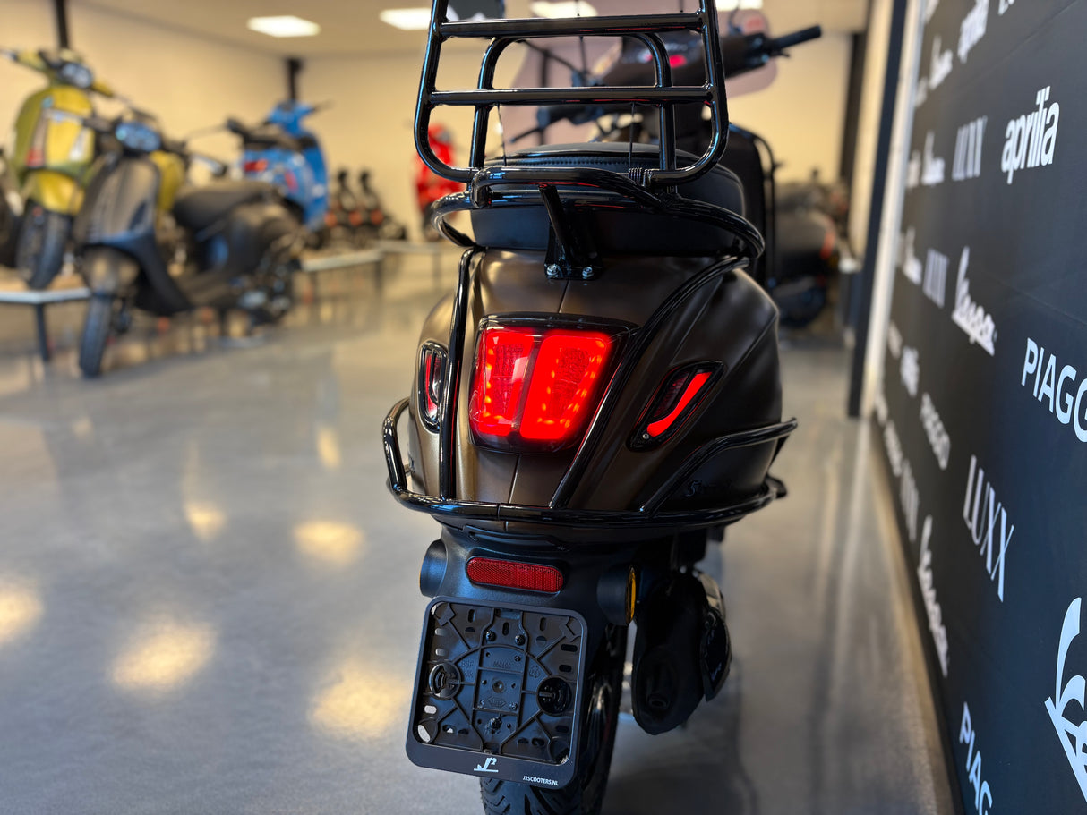 Vespa Sprint | Marakkech Bruin