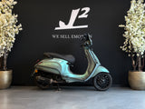 Vespa Sprint | Designo Green