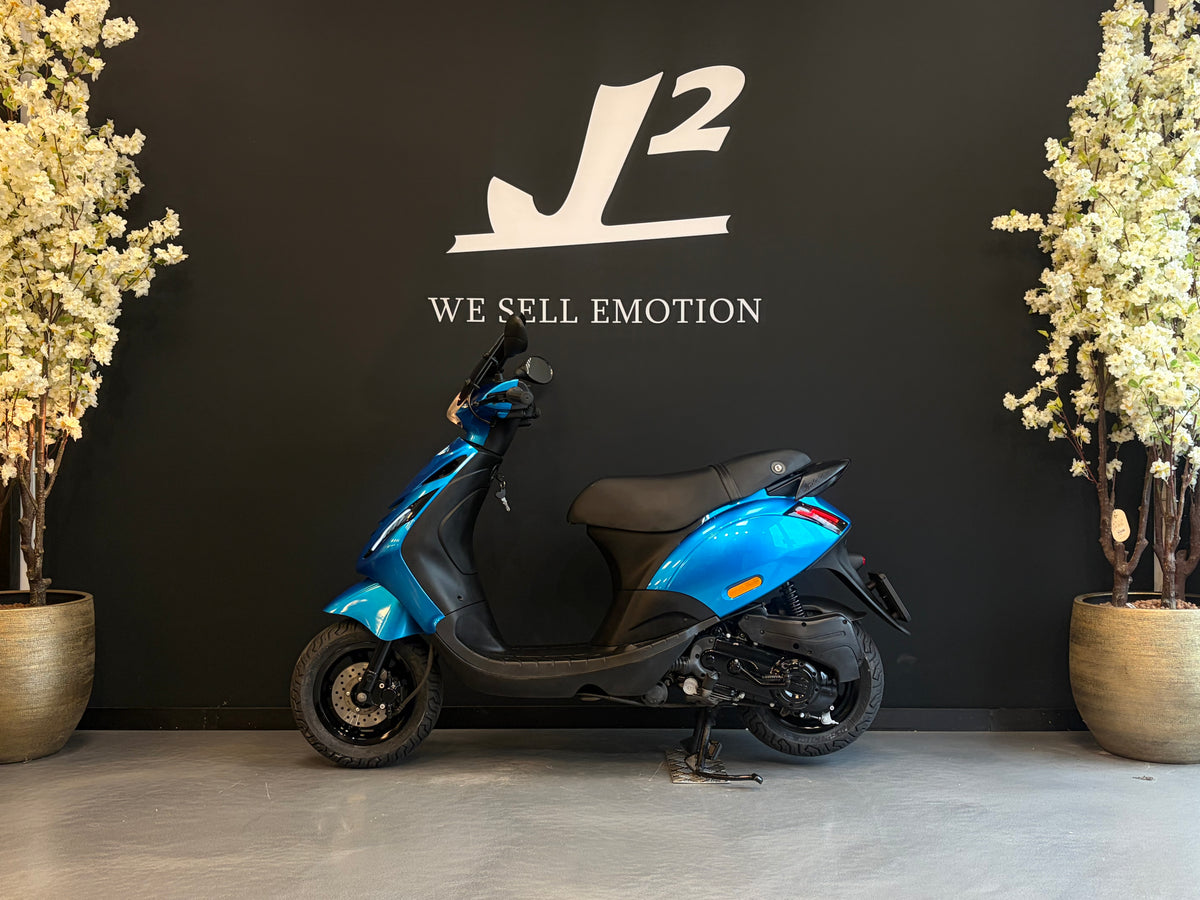 Piaggio Zip | Ice Candy Blue