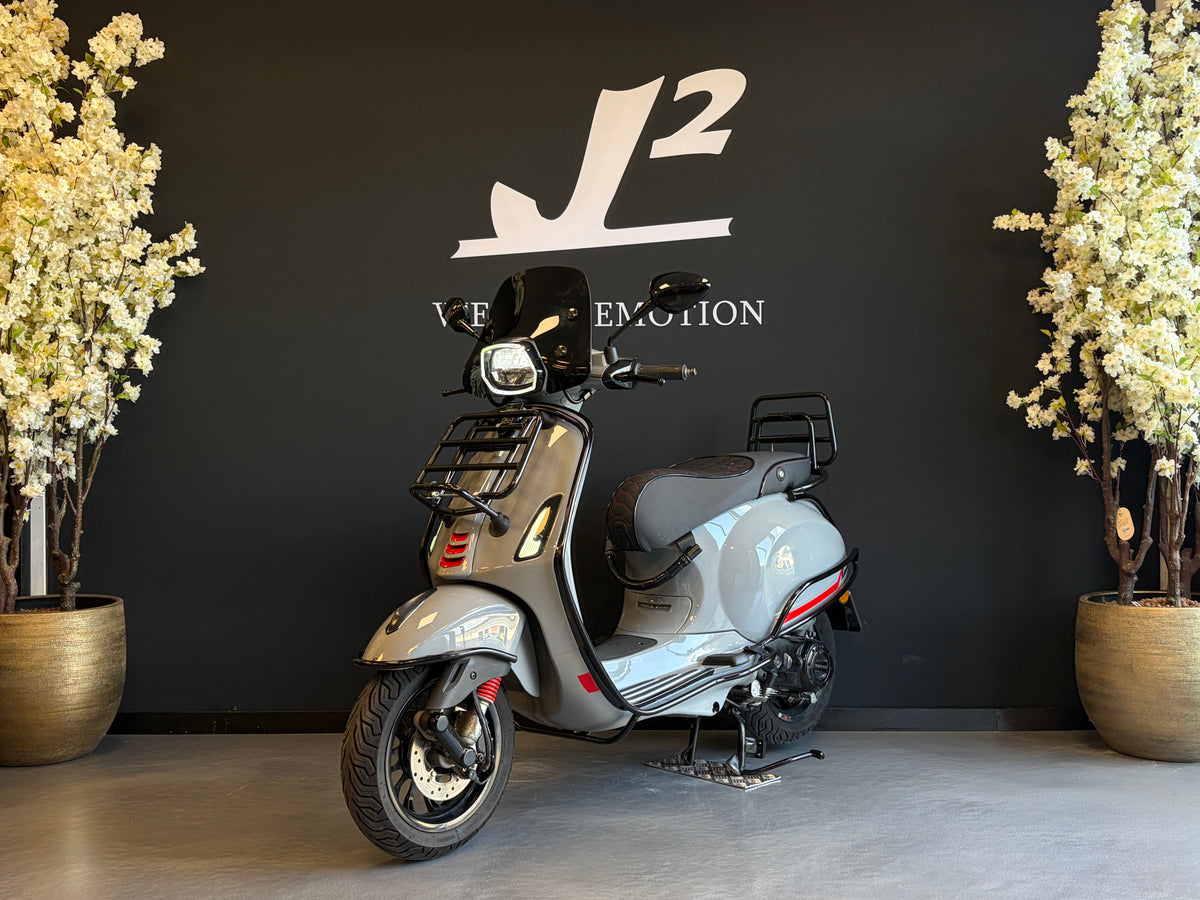 Vespa Sprint | Nardo Grey