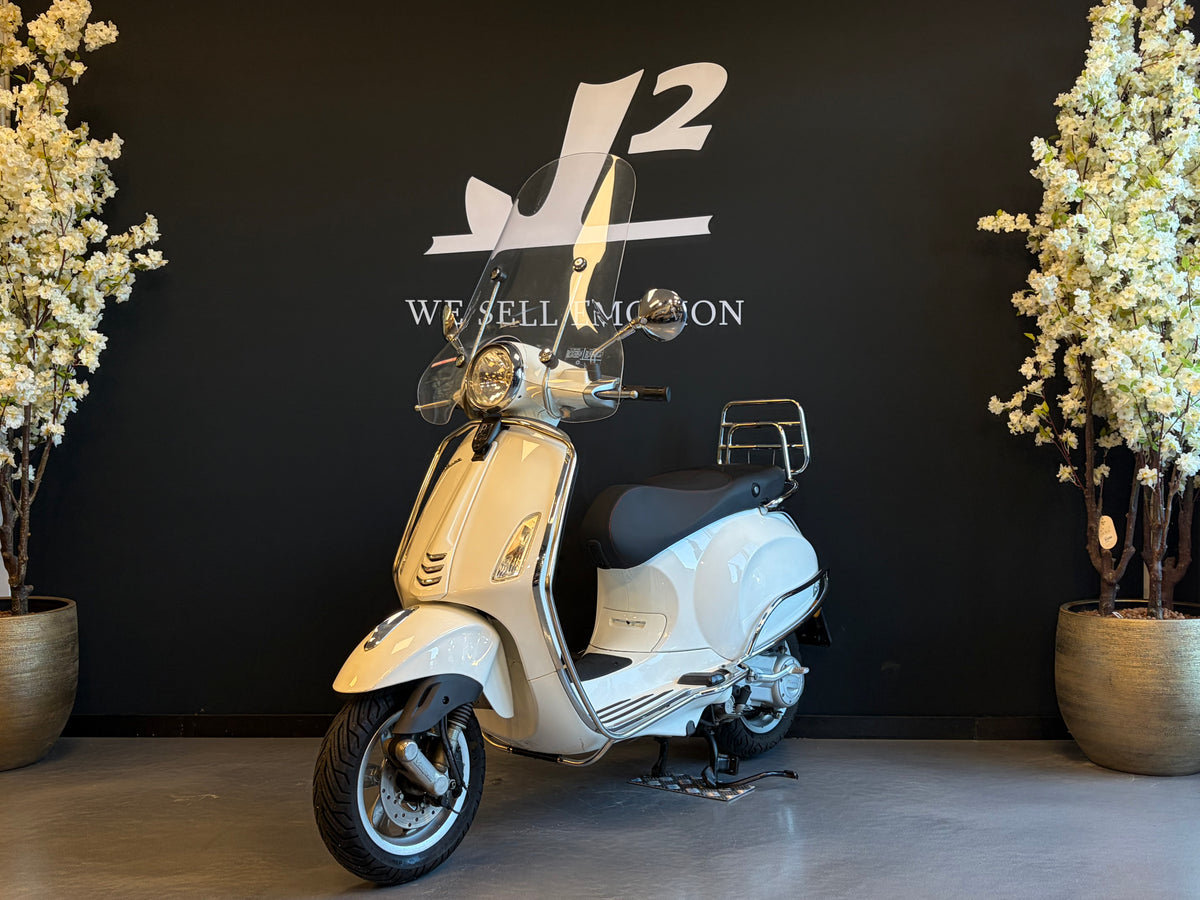 Vespa Primavera | Monte Bianco