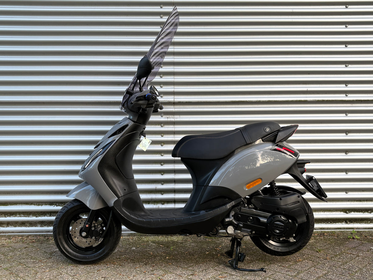 Piaggio Zip SP Brom 2023 4307 km 1 eig GARANTIE