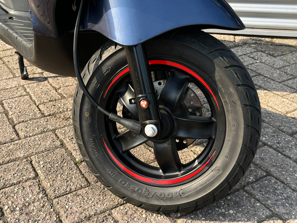 Piaggio Zip Midnight Blue Brom 2019 9387 km 1 eig
