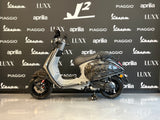 Vespa Sprint | Nardo Grey | Forged Carbon | Akrapovic