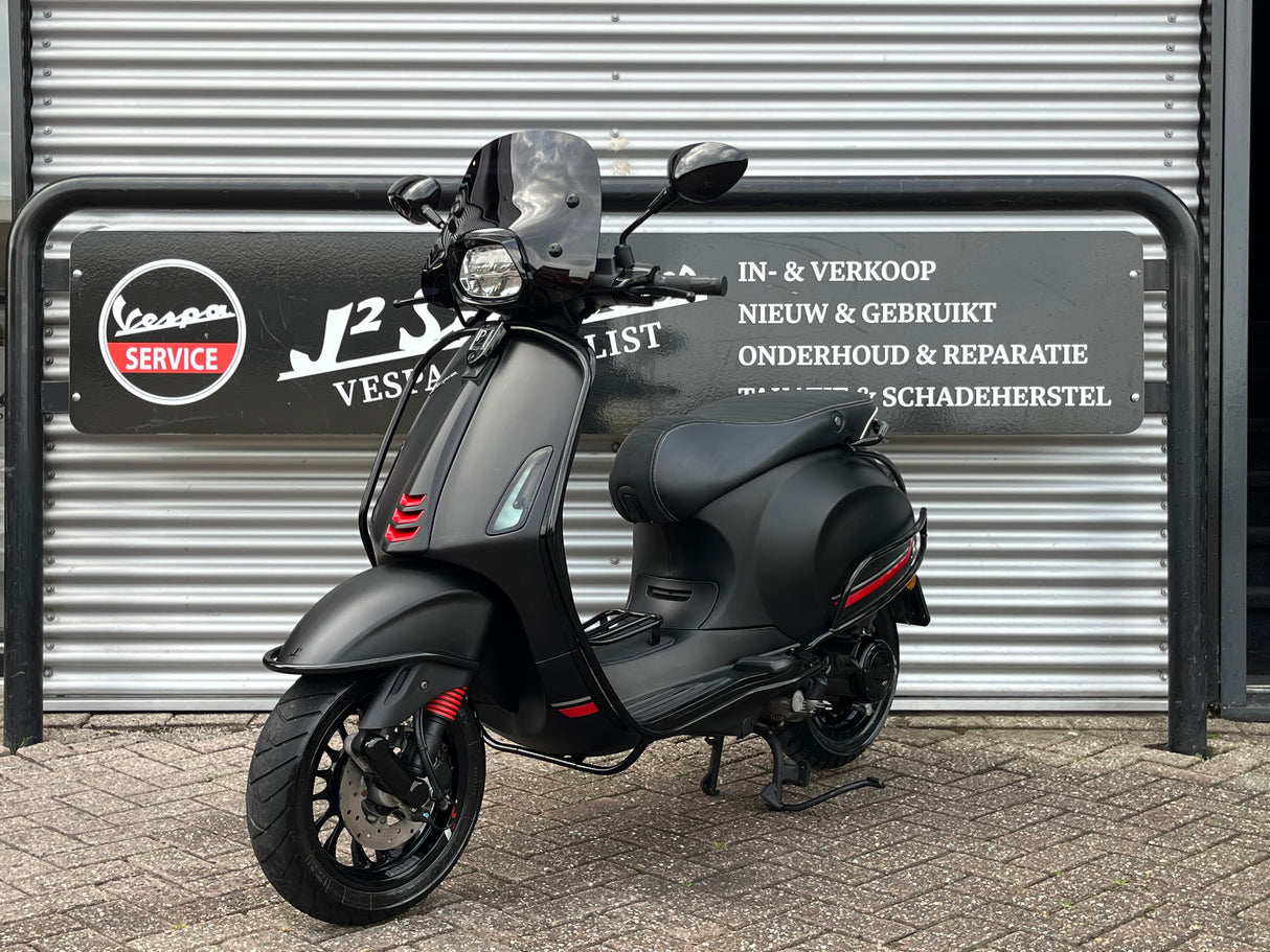 Vespa Sprint Mat Zwart Brom 2021 6048 km 1 eig