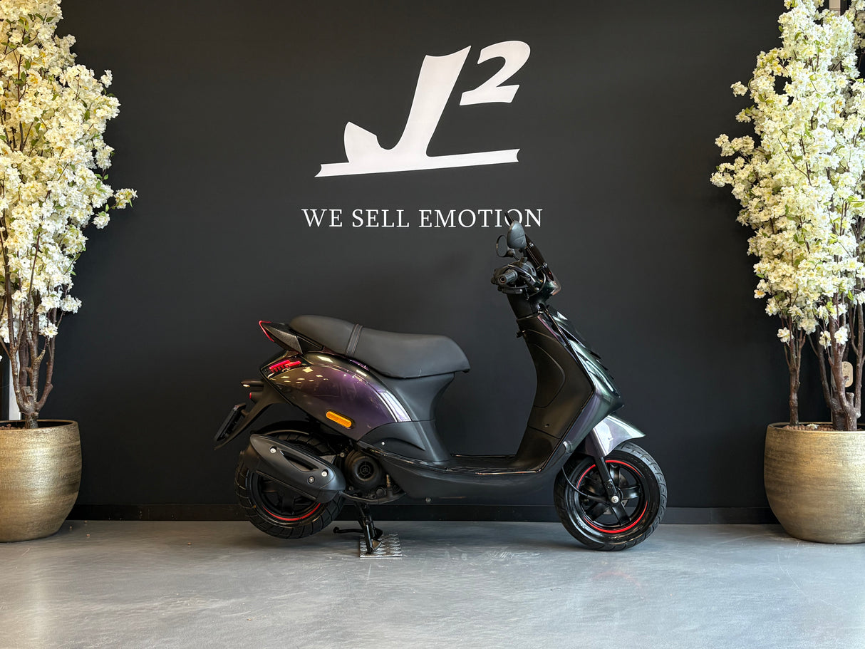 Piaggio Zip | Dragon Cameleon