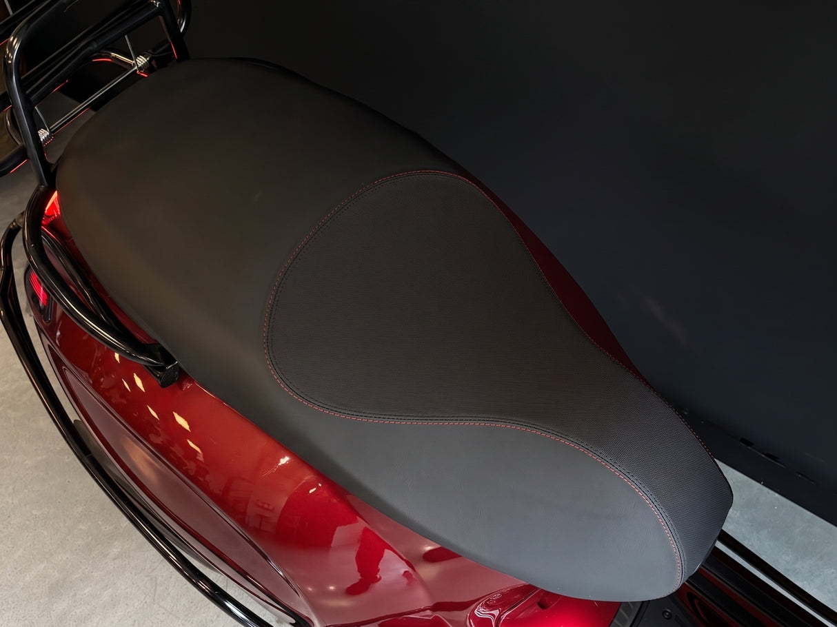 Vespa Sprint | Ferrari Rosso Taormina