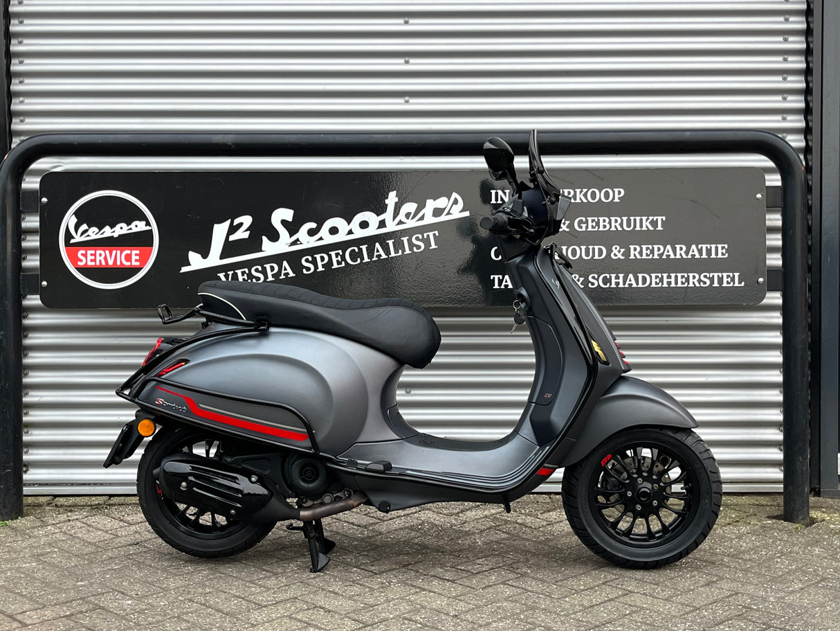 Vespa Sprint Mat Grijs Brom 2021 6140 km Full-Option