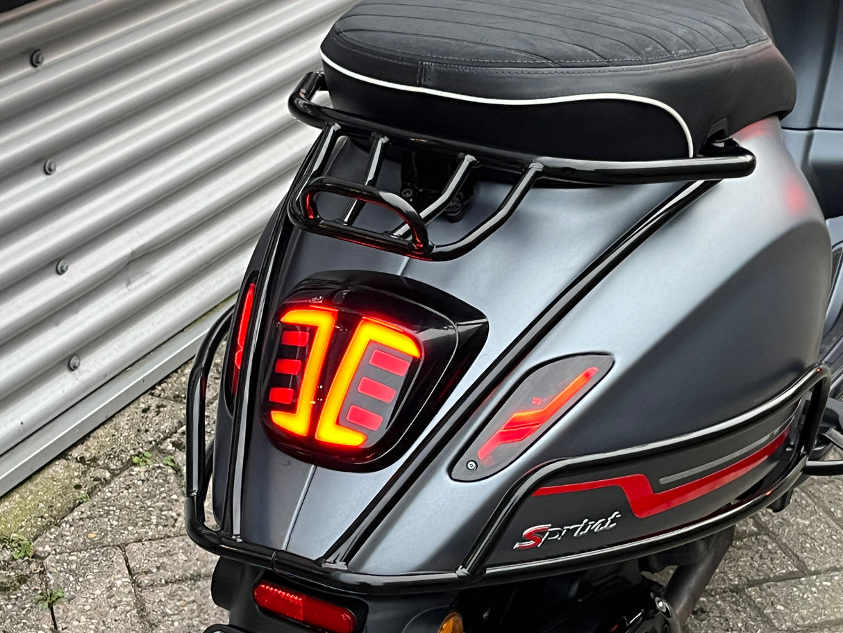 Vespa Sprint Mat Grijs Brom 2021 6140 km Full-Option
