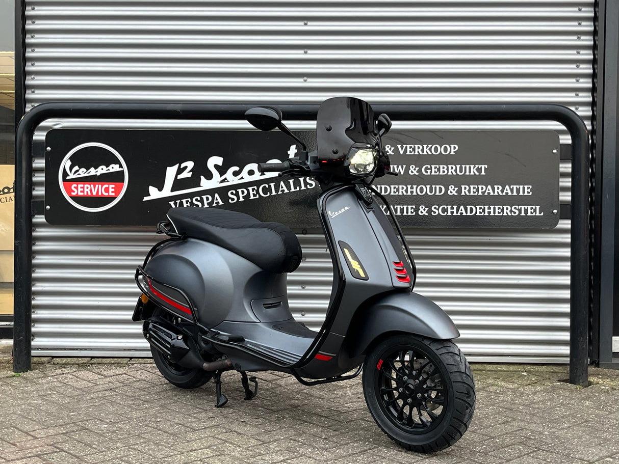 Vespa Sprint Mat Grijs Brom 2021 6140 km Full-Option