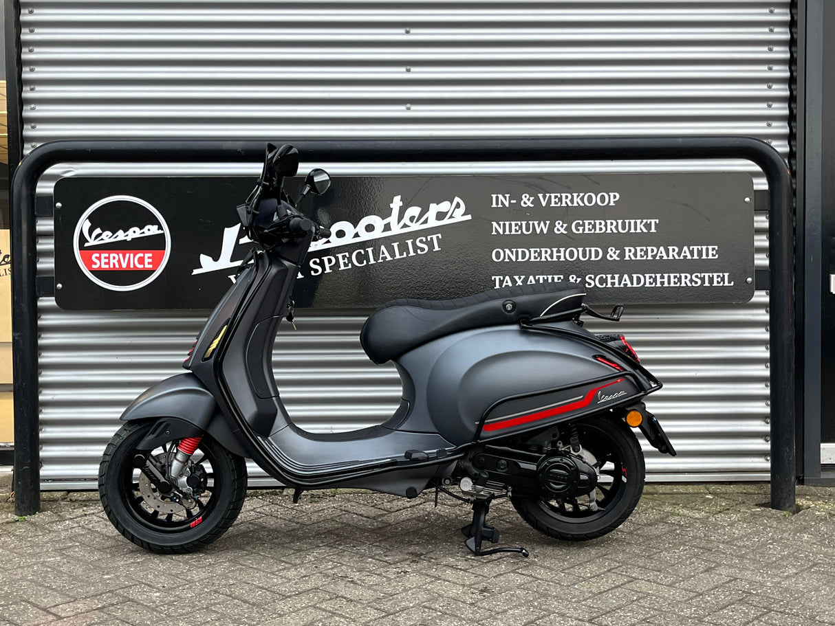 Vespa Sprint Mat Grijs Brom 2021 6140 km Full-Option