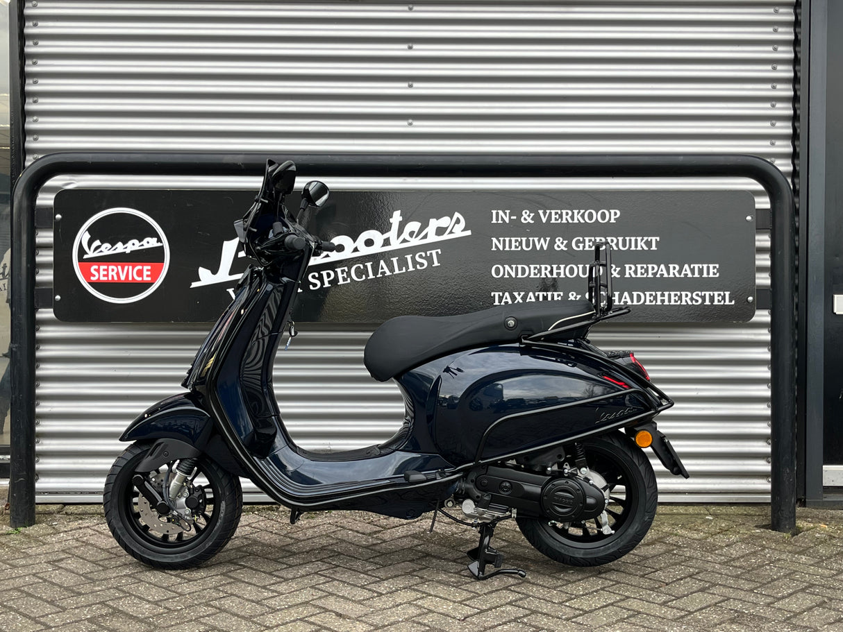 Vespa Sprint E5 Dark Midnight Blue