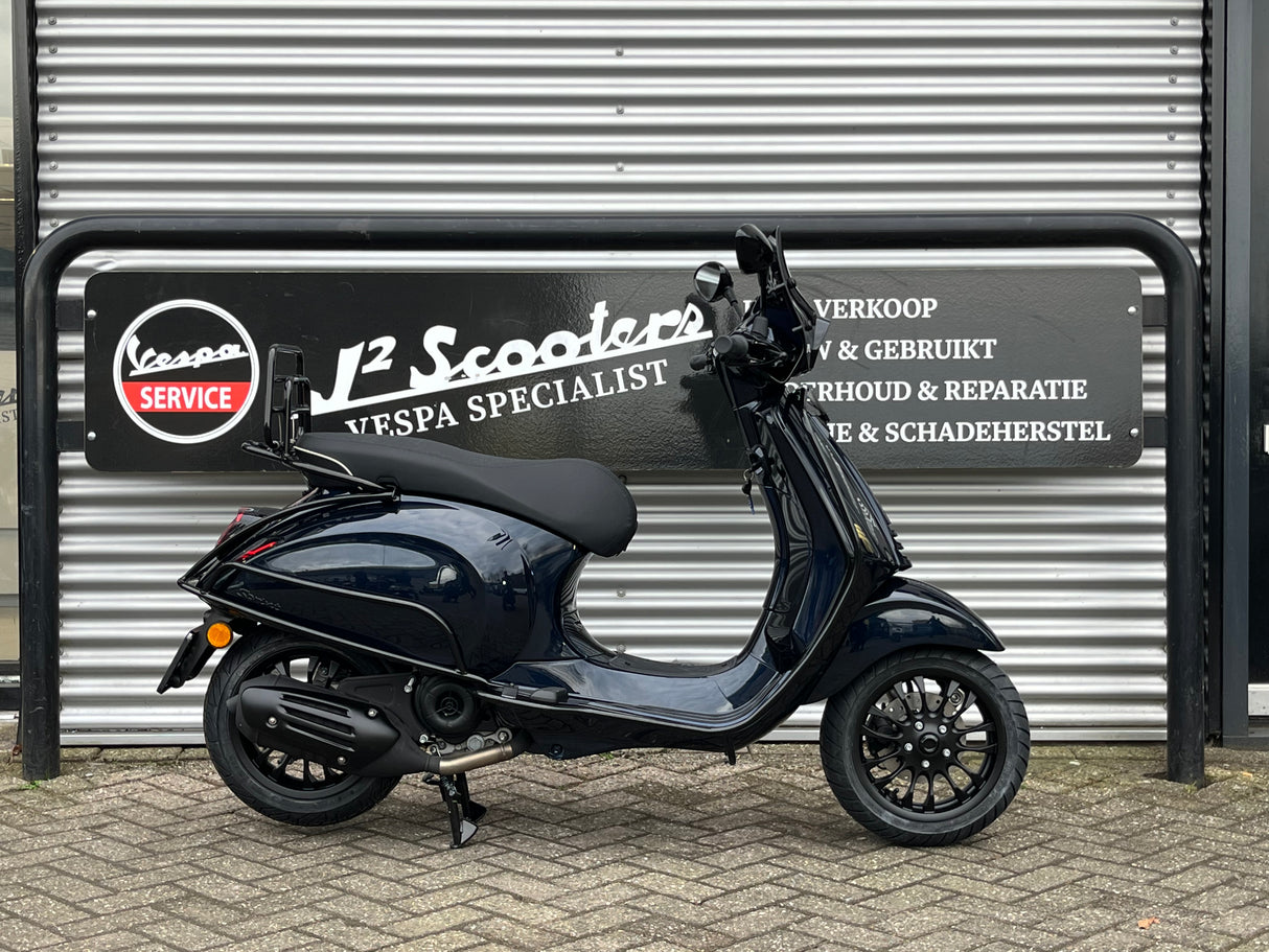 Vespa Sprint E5 Dark Midnight Blue