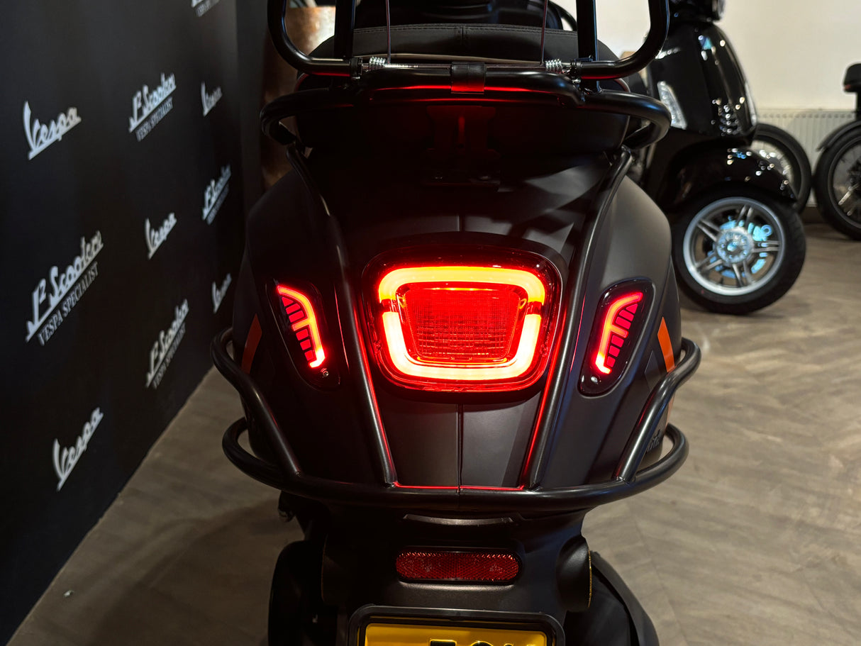 Vespa Sprint S E5 FACELIFT mat zwart NERO CONVINTO MATT