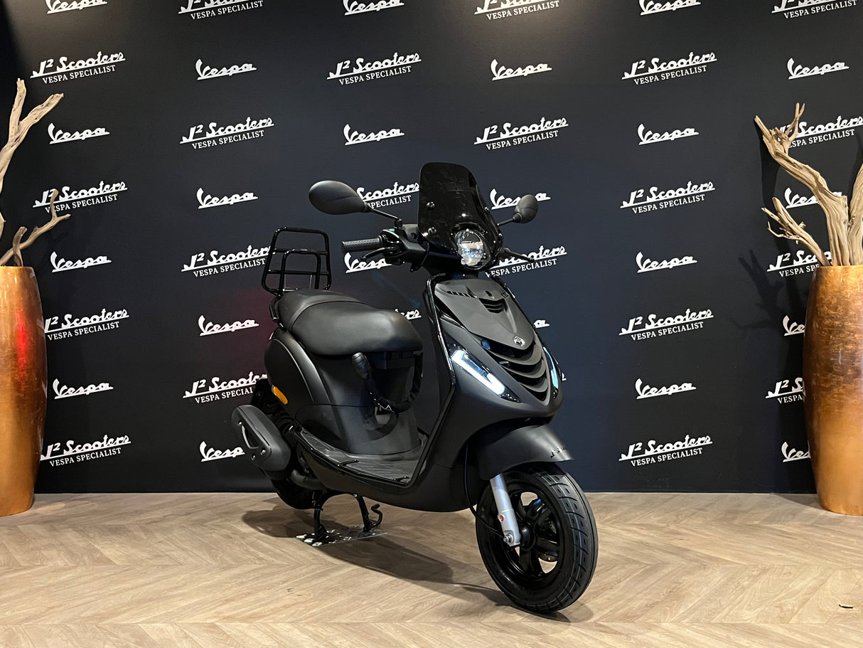 Piaggio Zip SP E5 Mat Zwart