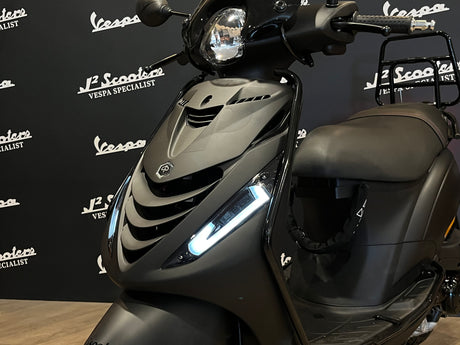 Kappenset SP Piaggio Zip Mat Zwart