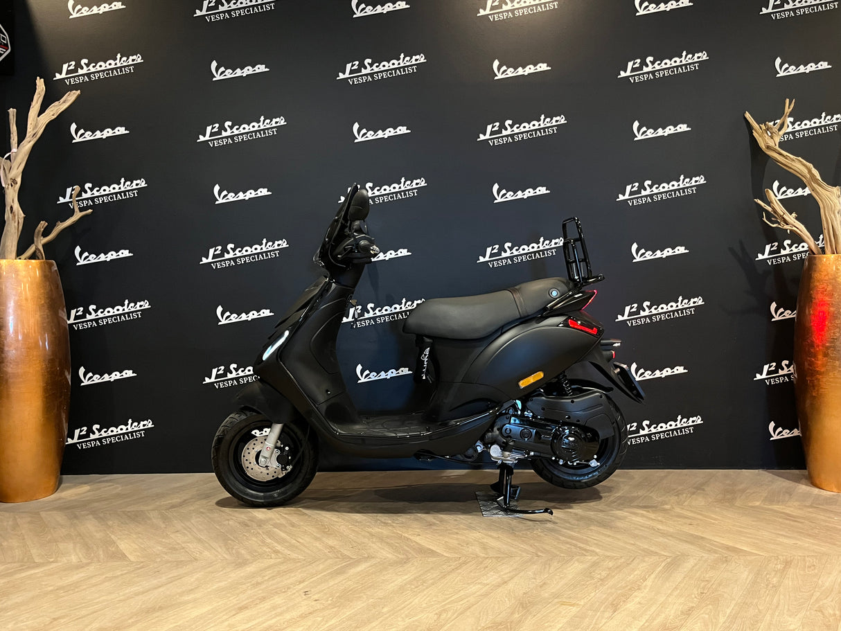 Piaggio Zip SP E5 Mat Zwart