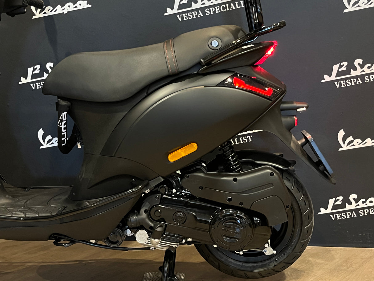 Piaggio Zip SP E5 Mat Zwart