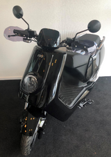 Kappenset Glans Zwart / Wit Niu N1 / NQi Sport