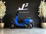 Vespa Sprint | BMW San Marino Blue