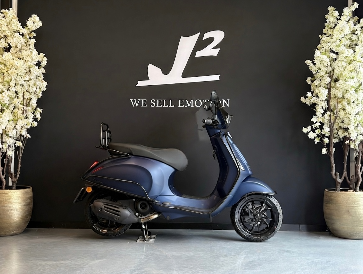 Vespa Sprint | Opaco Midnight Blue