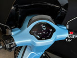 Vespa Sprint | Porsche Ice Blue Metallic