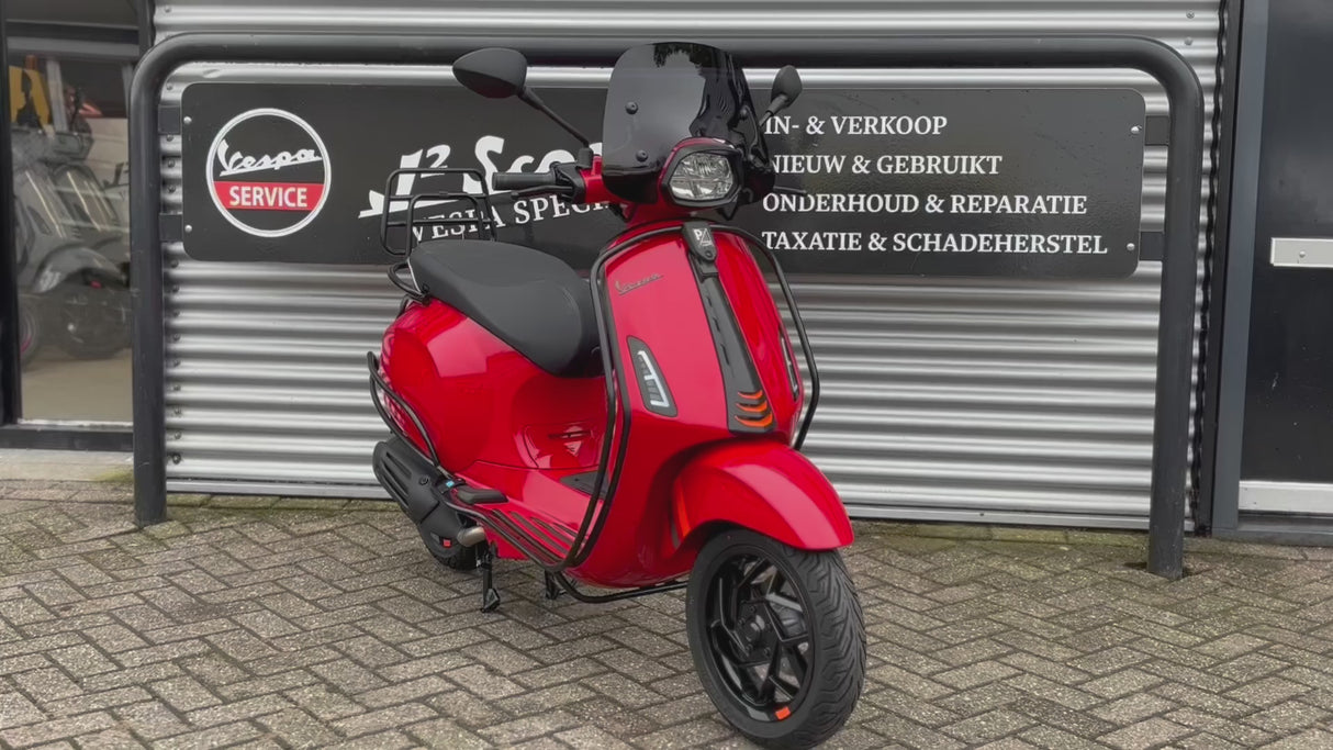 Vespa Sprint E5 FACELIFT rood Rosso Coraggioso (glans rood)