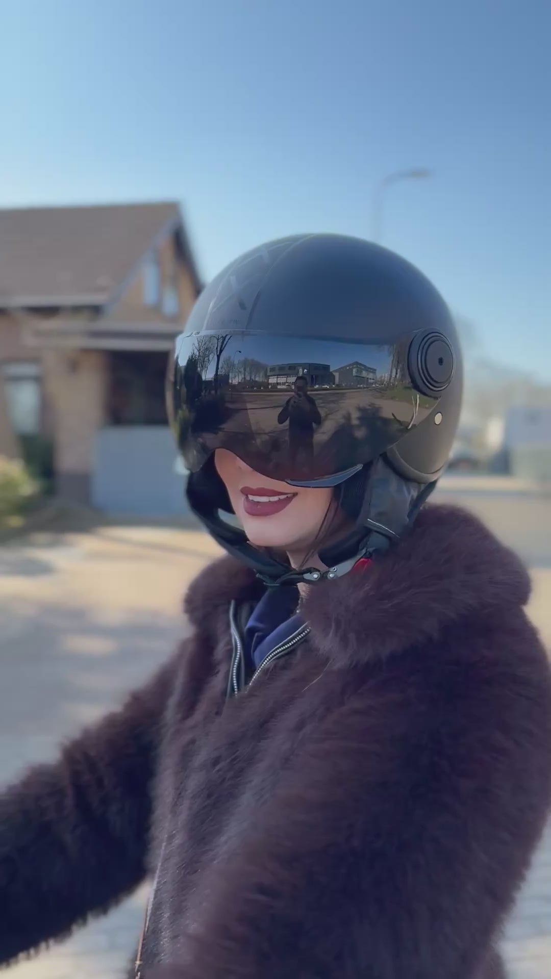 Luxx Nova Dark Smoke Vizier