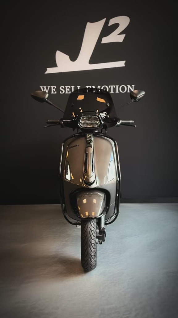 Vespa Sprint | Porsche Agaat Grijs