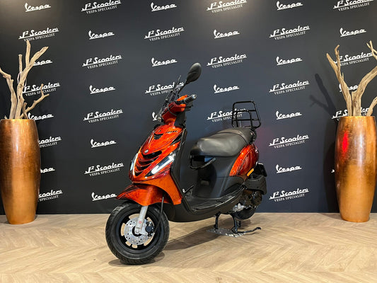 Piaggio Zip SP E5 Airbrush Candy Red
