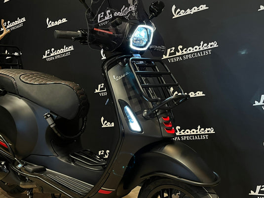 Vespa Sprint S E5 mat zwart NERO CONVINTO MATT