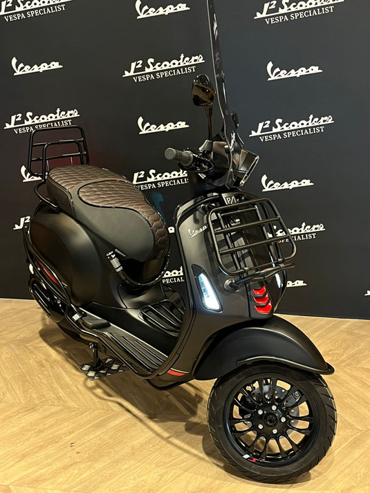 Vespa Sprint S E5 mat zwart NERO CONVINTO MATT