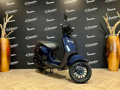 Vespa Sprint E5 Dark Midnight Blue