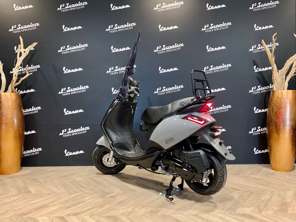 Piaggio Zip SP E5 Nardo Grey