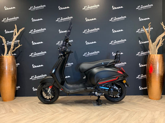 Vespa Sprint S E5 mat zwart NERO CONVINTO MATT