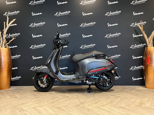 Vespa Sprint S E5 mat grijs GRIGIO TRAVOLGENTE MATT