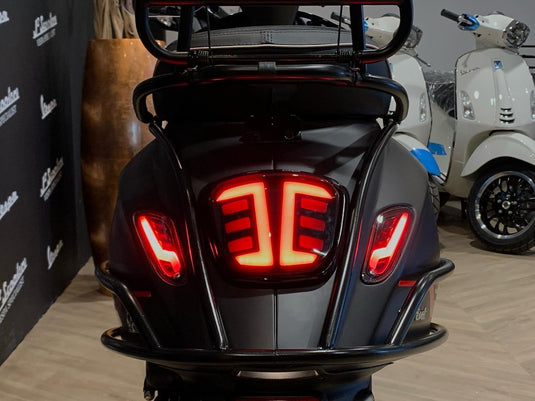 Vespa Sprint S E5 mat zwart NERO CONVINTO MATT