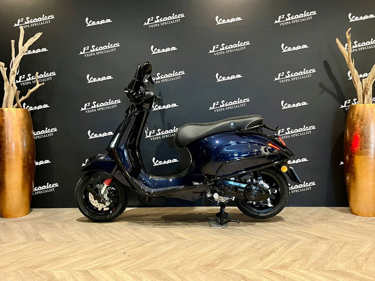 Vespa Sprint E5 Dark Midnight Blue